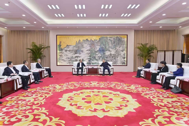 莫鼎革拜會(huì)安徽省委副書記、省長王清憲